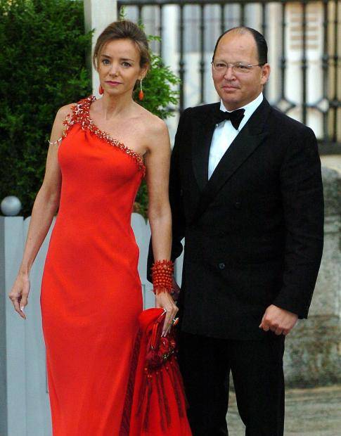 独闯|57岁保养得当,保加利亚末任王储妃变设计师,丧夫后独闯时尚界