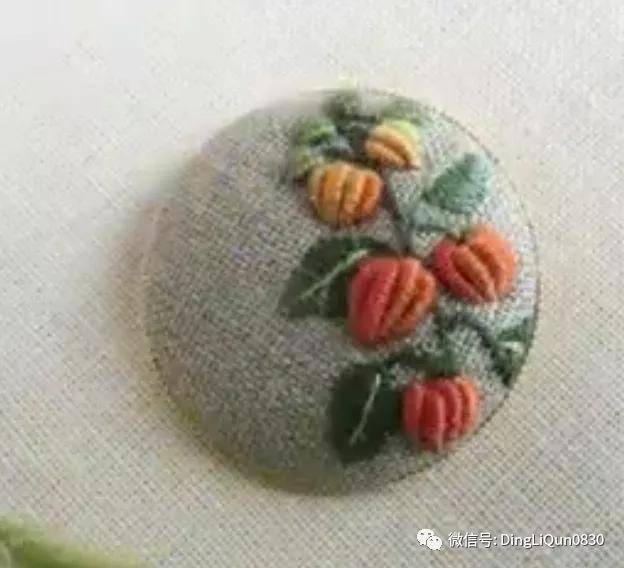 手绣|「刺绣作品」50款时尚的手绣布料纽扣，也许用的到！