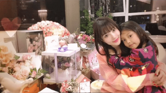 李小璐发新歌,歌词有深意,疑公开不愿与贾乃亮复合原因