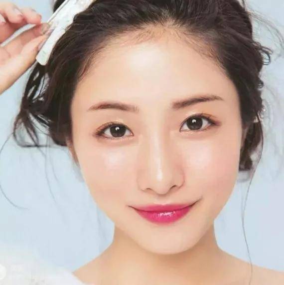 眼袋|从黑皮土妹变成CEO收割机，她到底do了什么？！