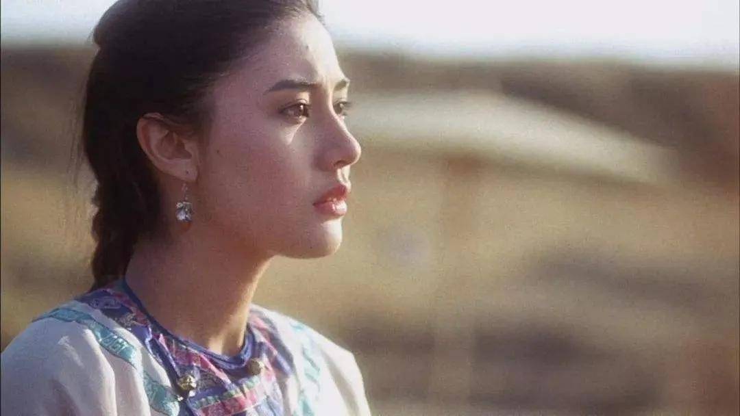 鞠婧祎|孔雪儿1:1抄袭鞠婧祎的心机？！果然贵圈女明星都逃不过这条路…