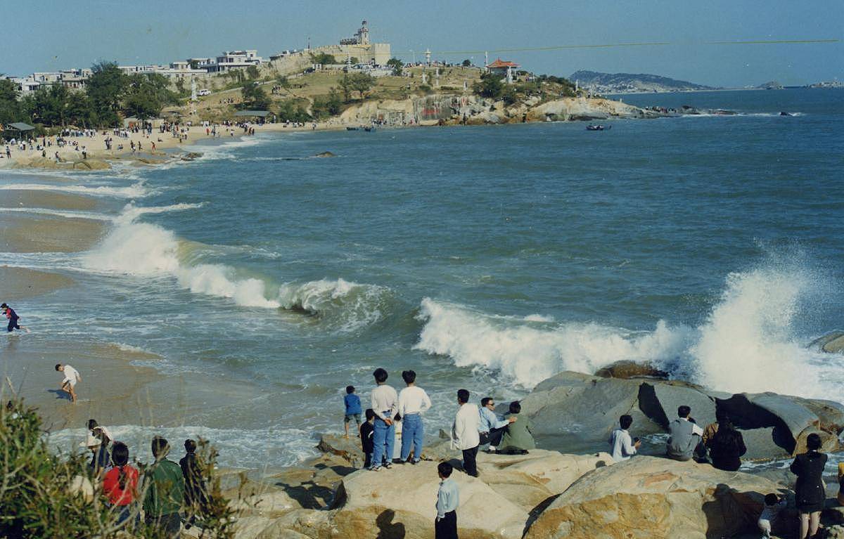 崇武gdp_中国gdp增长图