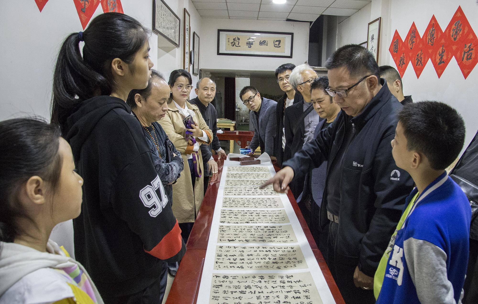 岳池县2020GDP_再见2020你好2021图片(3)