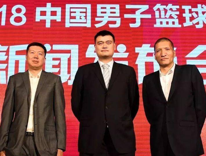 巴特尔近况,43岁新上任,妻子德明53岁,事业生活双丰收