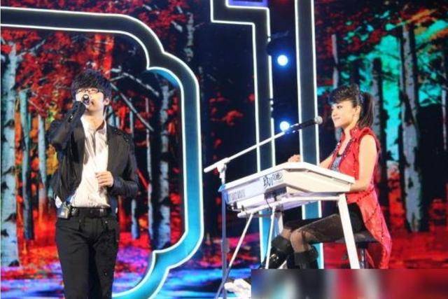 玖月奇迹|原创玖月奇迹隐秘离婚两年，王小海曾主动牵手被拒，夫妻早已各自发展