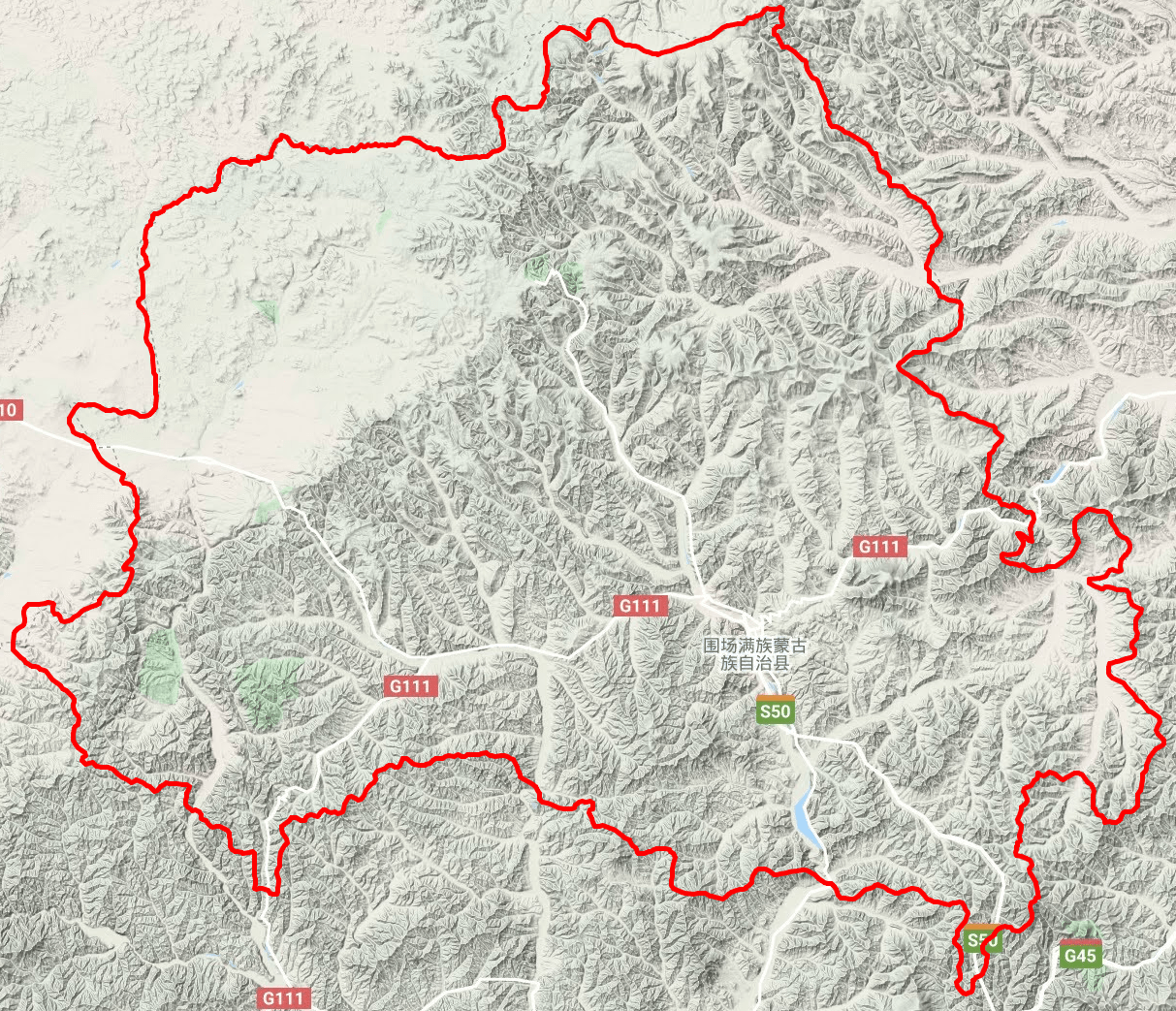 河北承德市有一个县,位于冀蒙交界处,县城建在山谷中呈条形状_围场