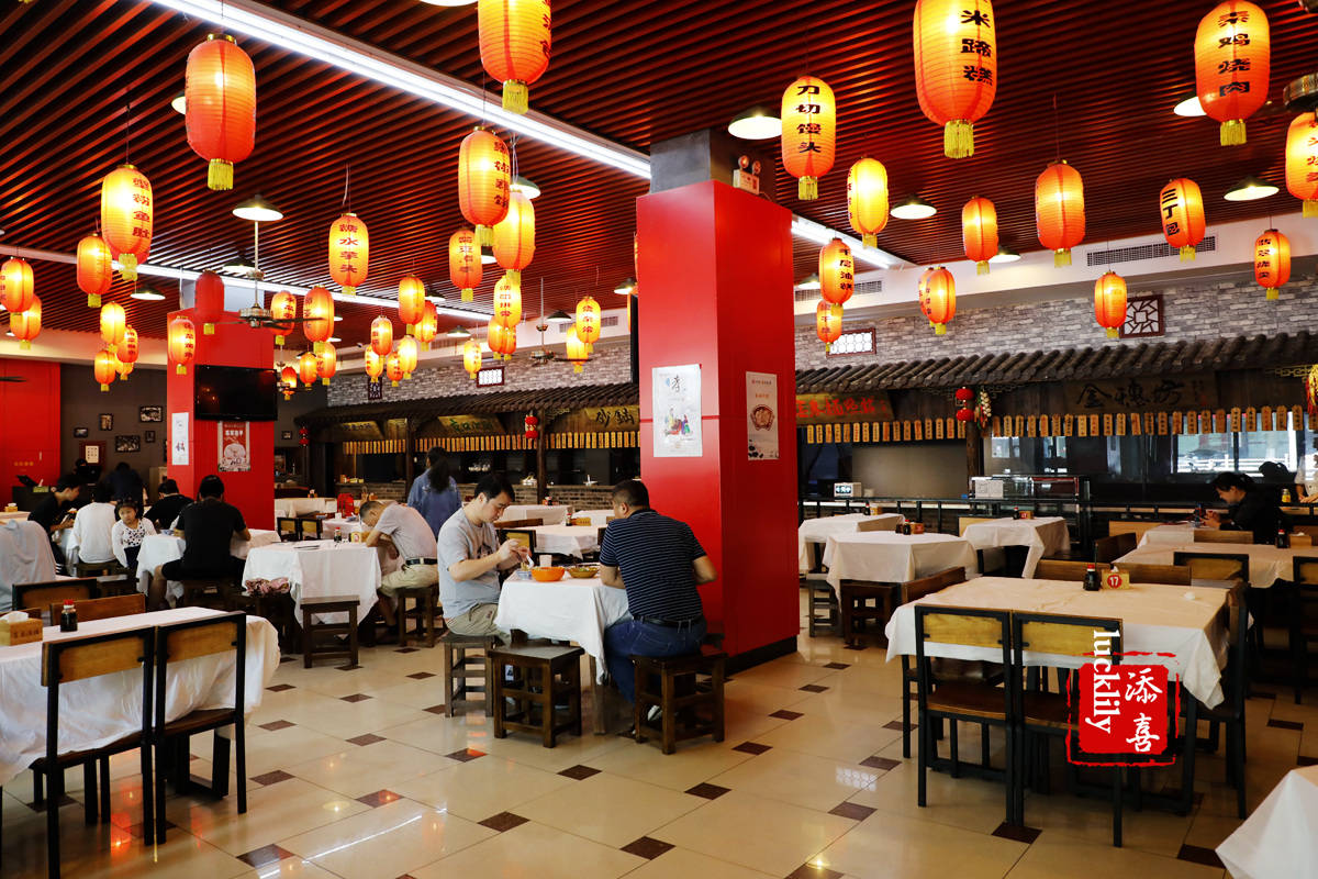 去镇江吃了这四家最有代表性的网红面馆，基本也就成了镇江锅盖面的全科生