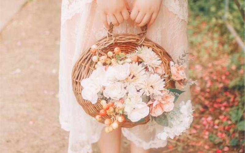 原创女人心软都有6个特征,很苦!