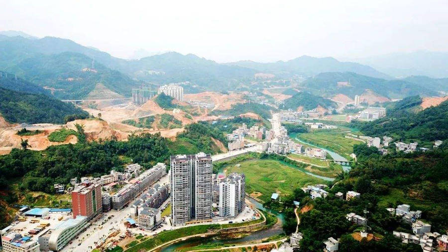 河池县城gdp_百色河池两市23各县市区GDP在广西排名情况(2)