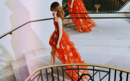 贵妇|baby拼命进的贵妇圈啥来头？学霸千金只能坐边上，C位阔太身份成谜