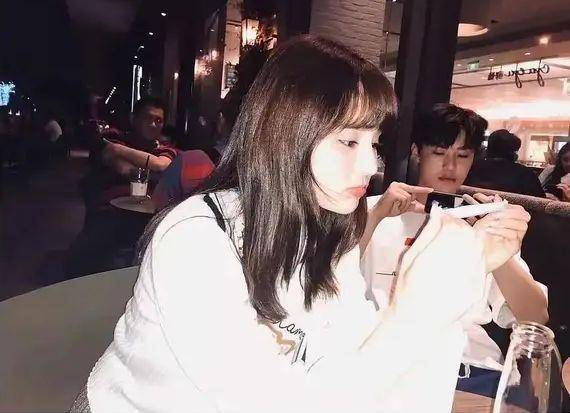 营业|原创UNINE晒毕业照，营业期将结束，却只记得李汶翰、嘉羿的绯闻