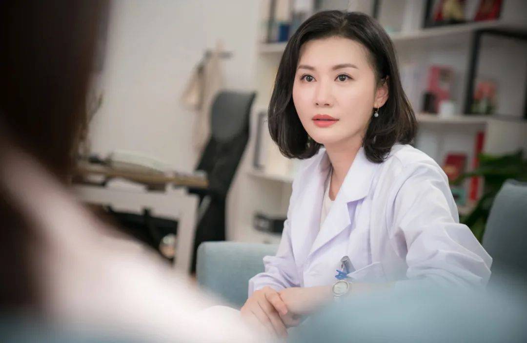 从专业的拍摄团队到实力颜值兼具的演员阵容,《小大夫》这部预定爆款