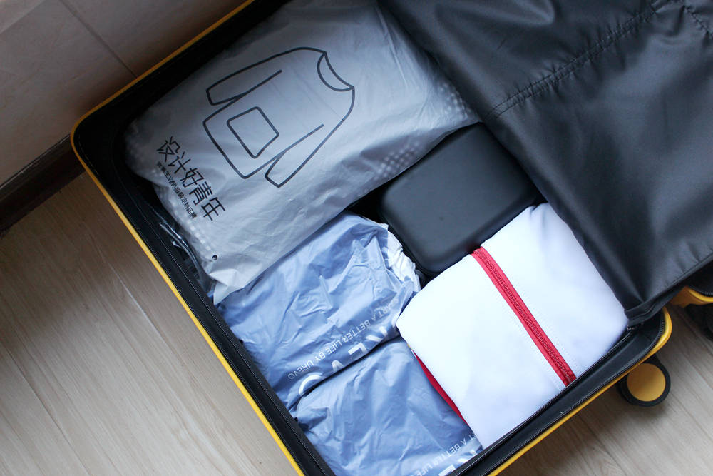 材质|轻量旅行箱 3层PC 靓色加持 女生差旅首选