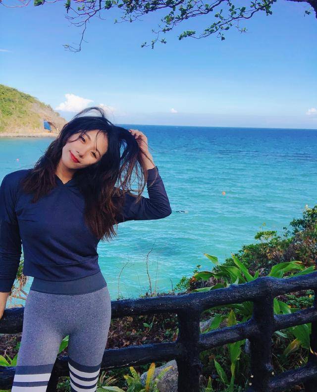 原创艺术体操姐妹花,退役后姐姐近况,鲍语晴实力圈粉!
