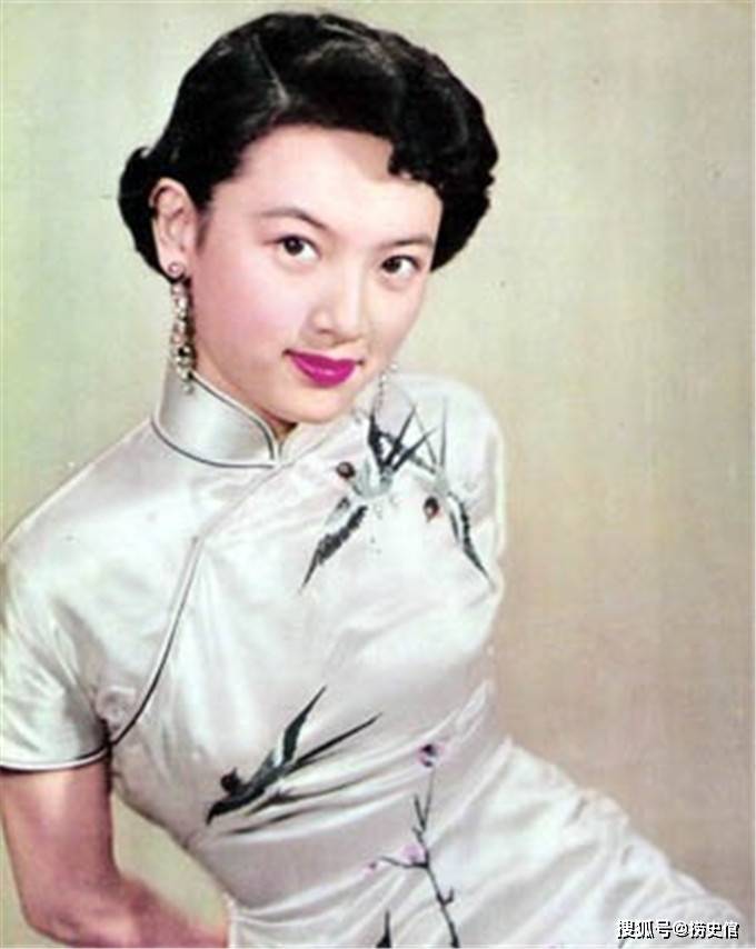 1/ 12 一组石慧老照片,一张她今天的样子,回忆当年香港银幕的绝色佳人