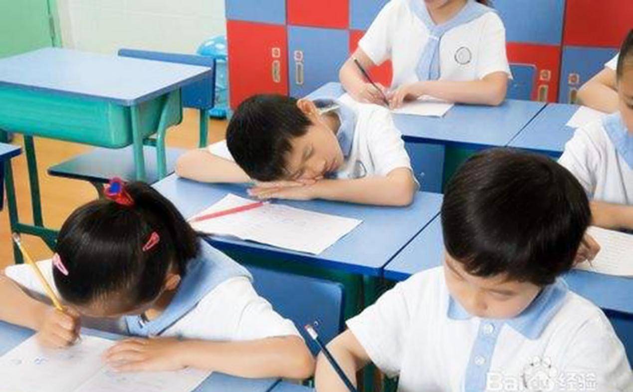 中小学生睡眠质量堪忧,起床困难睡不醒,上课难集中原因的找到了