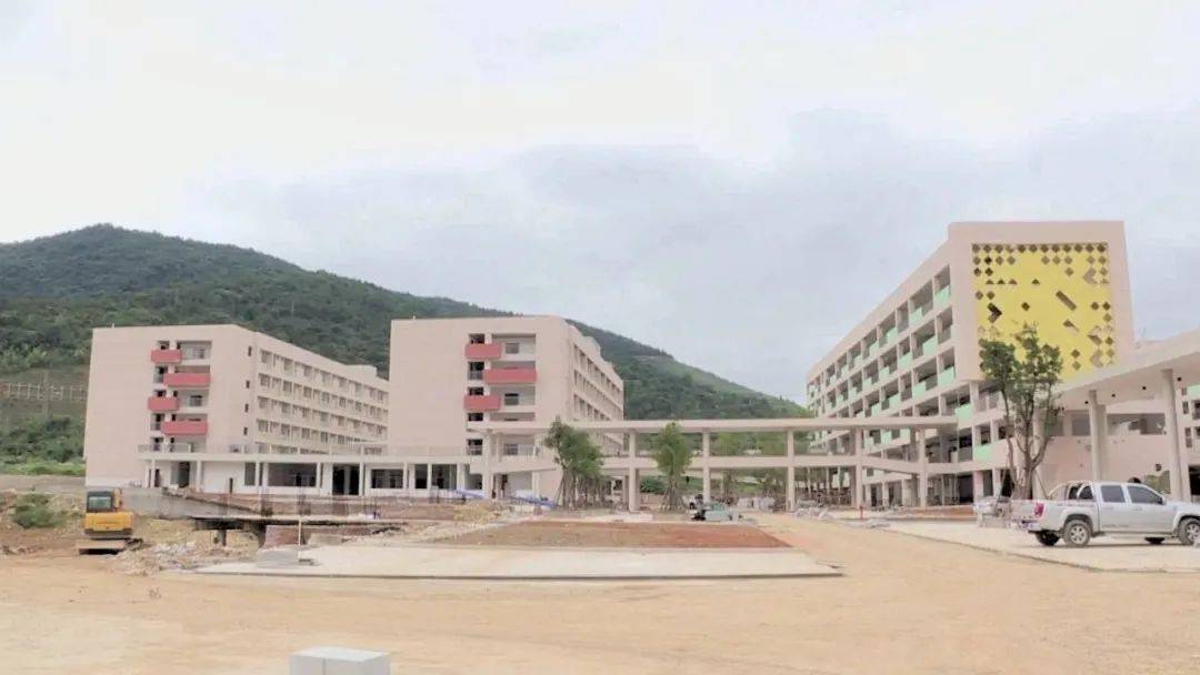 龙岩北大附属实验学校(东肖校区)项目进入收尾阶段