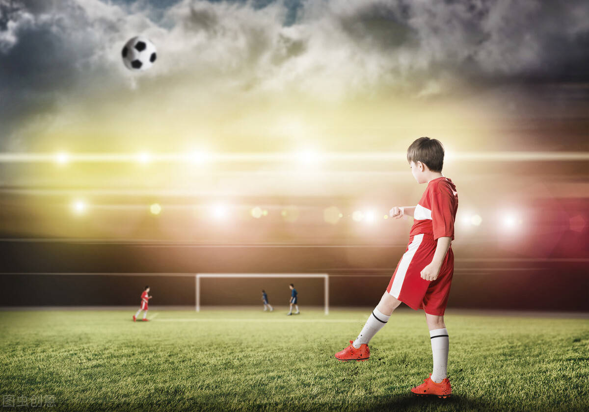 绿茵工程丨足球运动对青少年的好处