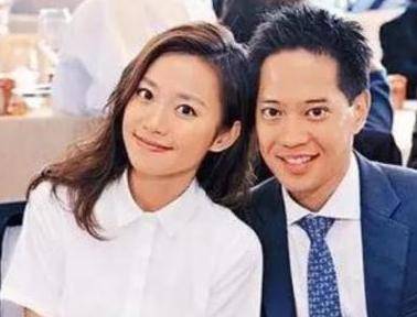 对于这一系列动作,人们不解,直到郭永淳宣布将和杨爱瑾完婚,大众才