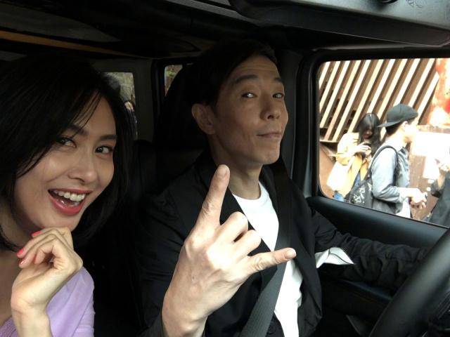 朱茵离开周星驰后,为何嫁给了黄贯中?女儿长相一点不随妈妈