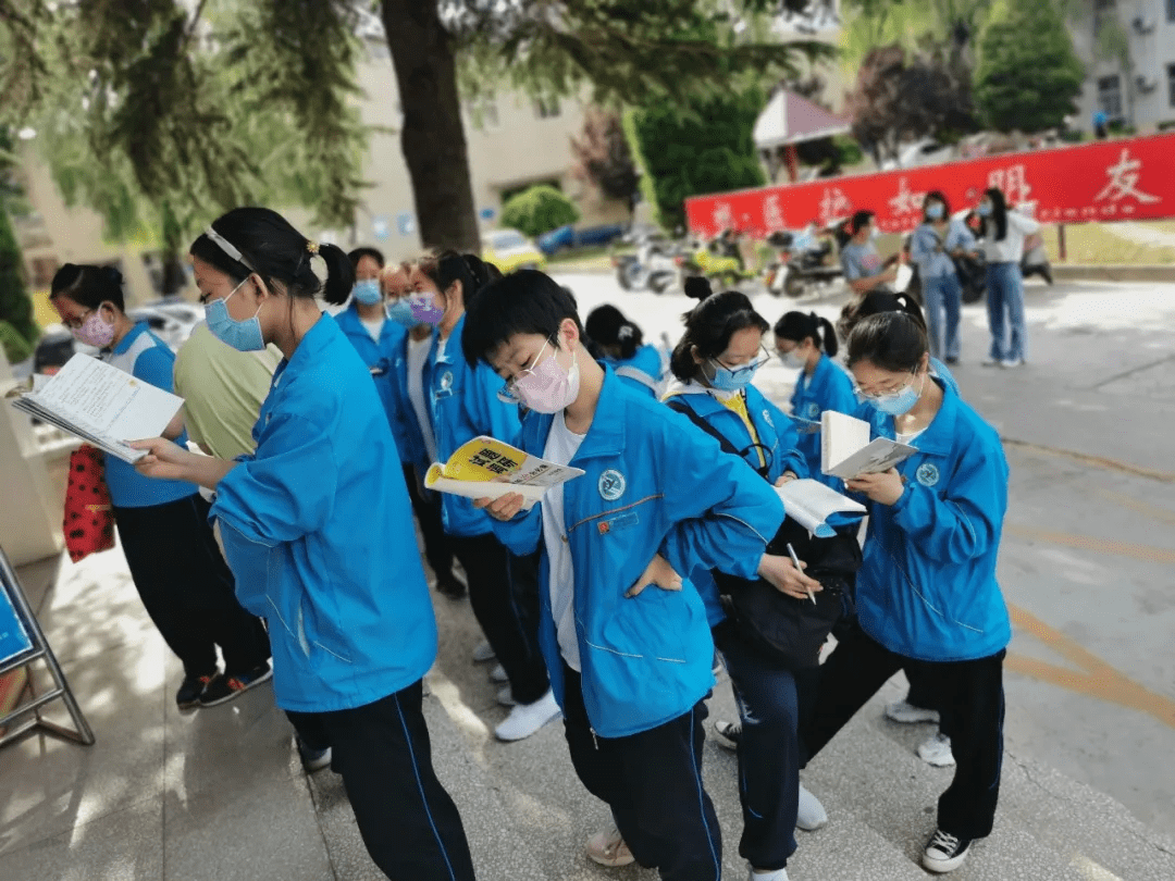 高中|那个之前上央视的女孩考上北大了! 高三是一个人的博弈: 念念不忘