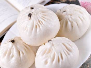 靠卖包子年入10亿！巴比食品今日上市，创始人身