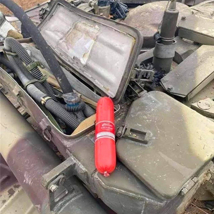 亚阿战争谬论：菜鸡互啄，也能给军事强国上一课