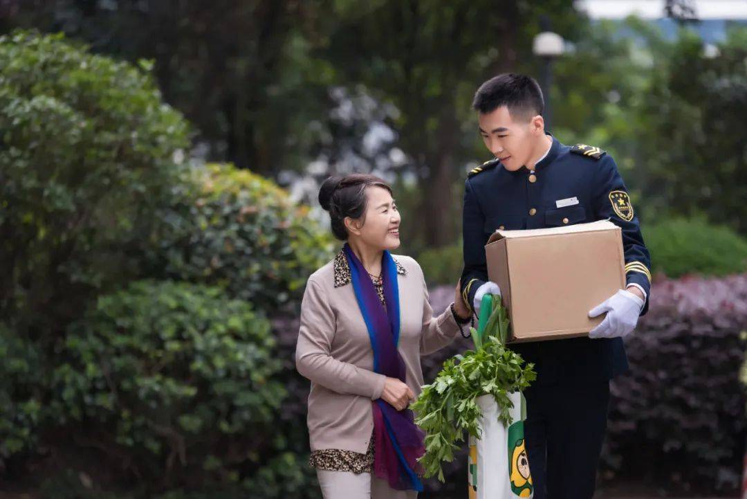 新希望物业服务实景图