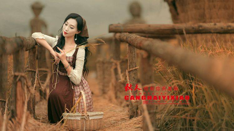 人像摄影组图:秋天收获季节,因为有你们而美丽