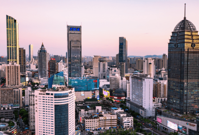 低于人均gdp的城市_夜晚城市图片