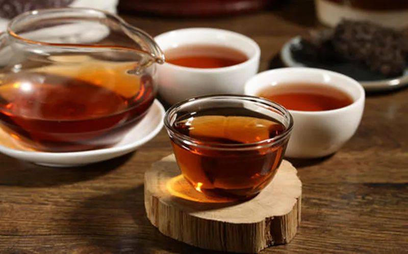 你知道和朋友喝茶是,怎么赞赏茶香吗?