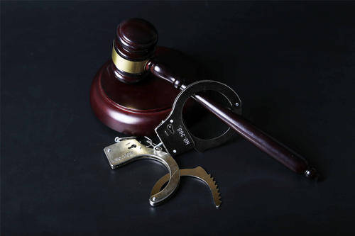 揭开盗窃罪案件的神秘面纱：从指控到判决的每一步指南 (揭开盗窃罪案例分析)