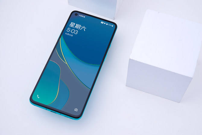 真香|一加 8T详细评测：3399元的真香屏幕超旗舰