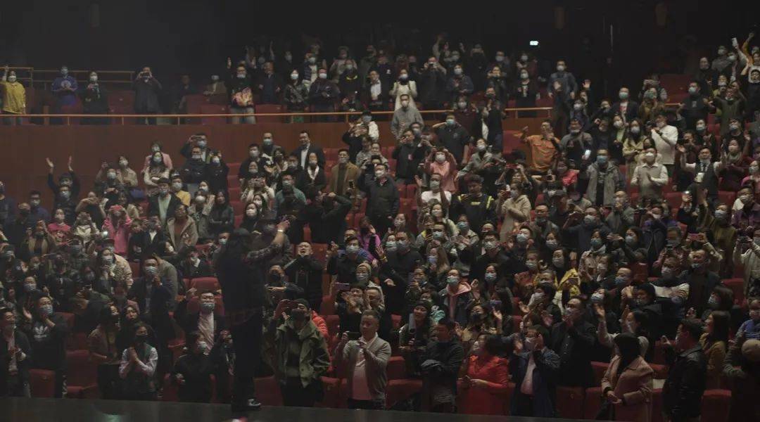 杭盖乐队 北归 保利剧院 杭盖与铜管|杭盖《北归》巡演下半程巡演呼和浩特站圆满落幕，精彩继续启程