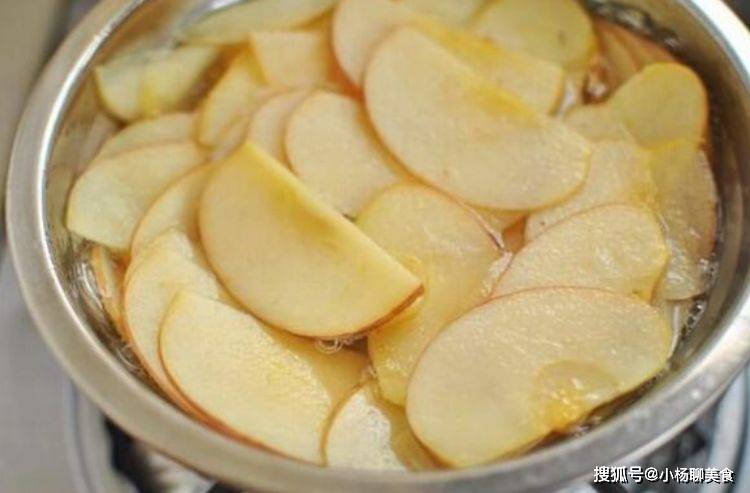 苹果和什么煮养胃健脾 bba0539cb22d4db883bf98a69bf8f799.jpeg