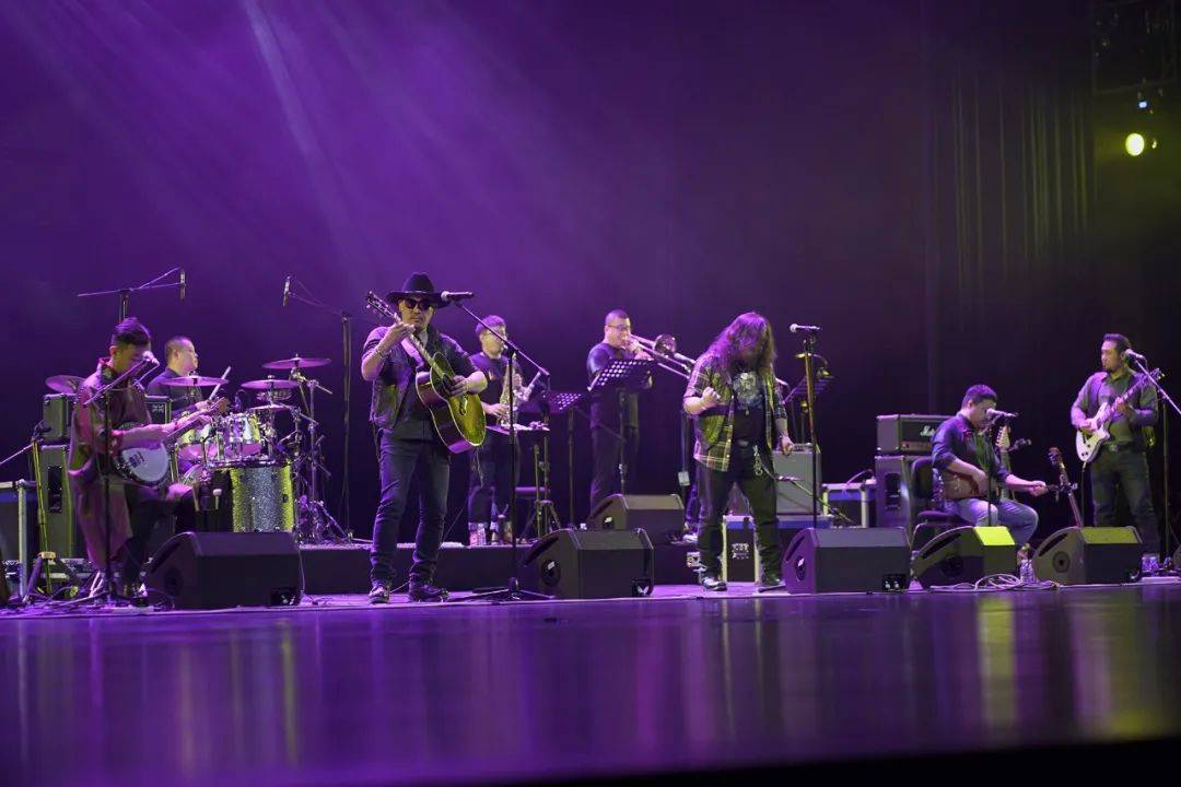 杭盖乐队 北归 保利剧院 杭盖与铜管|杭盖《北归》巡演下半程巡演呼和浩特站圆满落幕，精彩继续启程