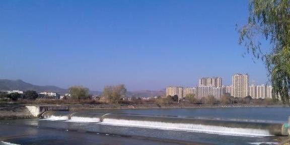 商洛gdp增速_商洛学院(2)