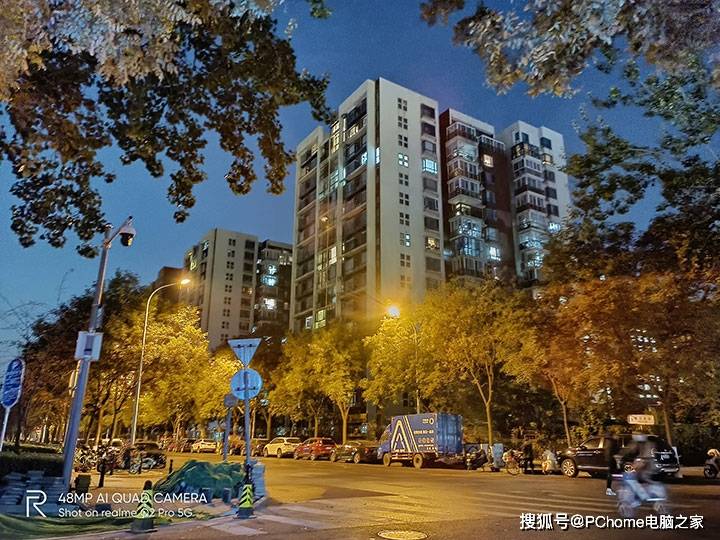 realme|5G千元机怒上65W快充 realme 真我Q2 Pro评测