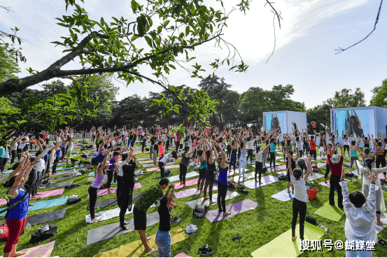 生意经|Lululemon不做广告也能卖那些值得一学的生意经