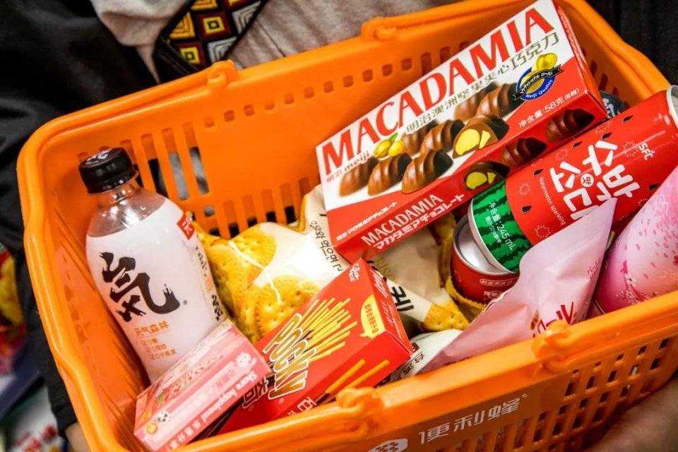 购物|帝都便利店来了！竟藏着打工人的快乐饭堂...