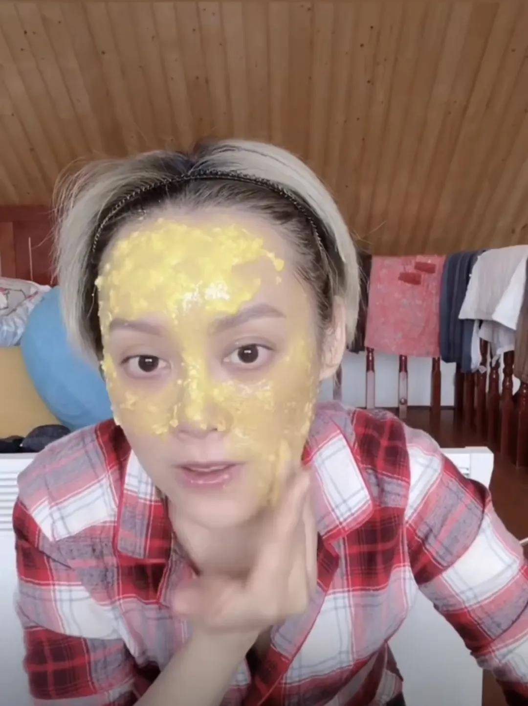 按摩|“瘦成一座雕塑”的宁静，在护肤上更是个狠人，为变美扎900针