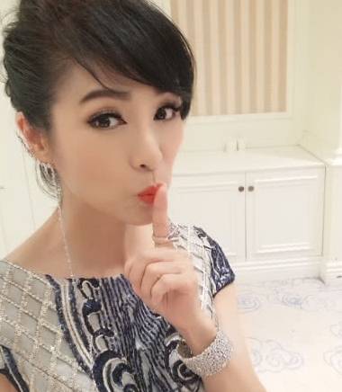 米雪啦|本以为赵雅芝是最美的“不老女神”，直到我看到米雪后发现我错了