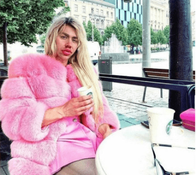 小哥|跨越次元界限，26岁男生沉迷整容“芭比娃娃脸”，这也不好看啊