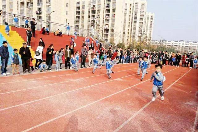 九月|孩子上小学，最吃亏的不是九月份出生，而是前两个月，尤其是男孩