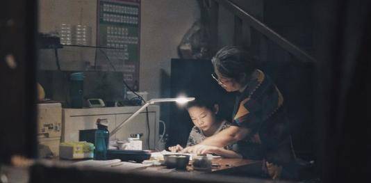 清华大学博士后:建议尽快放开三孩,家长炸锅