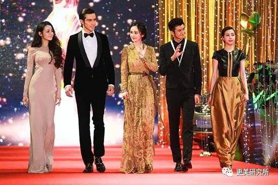 赵薇|艳压热巴，惹赵薇翻白眼，她还要翻几次车？