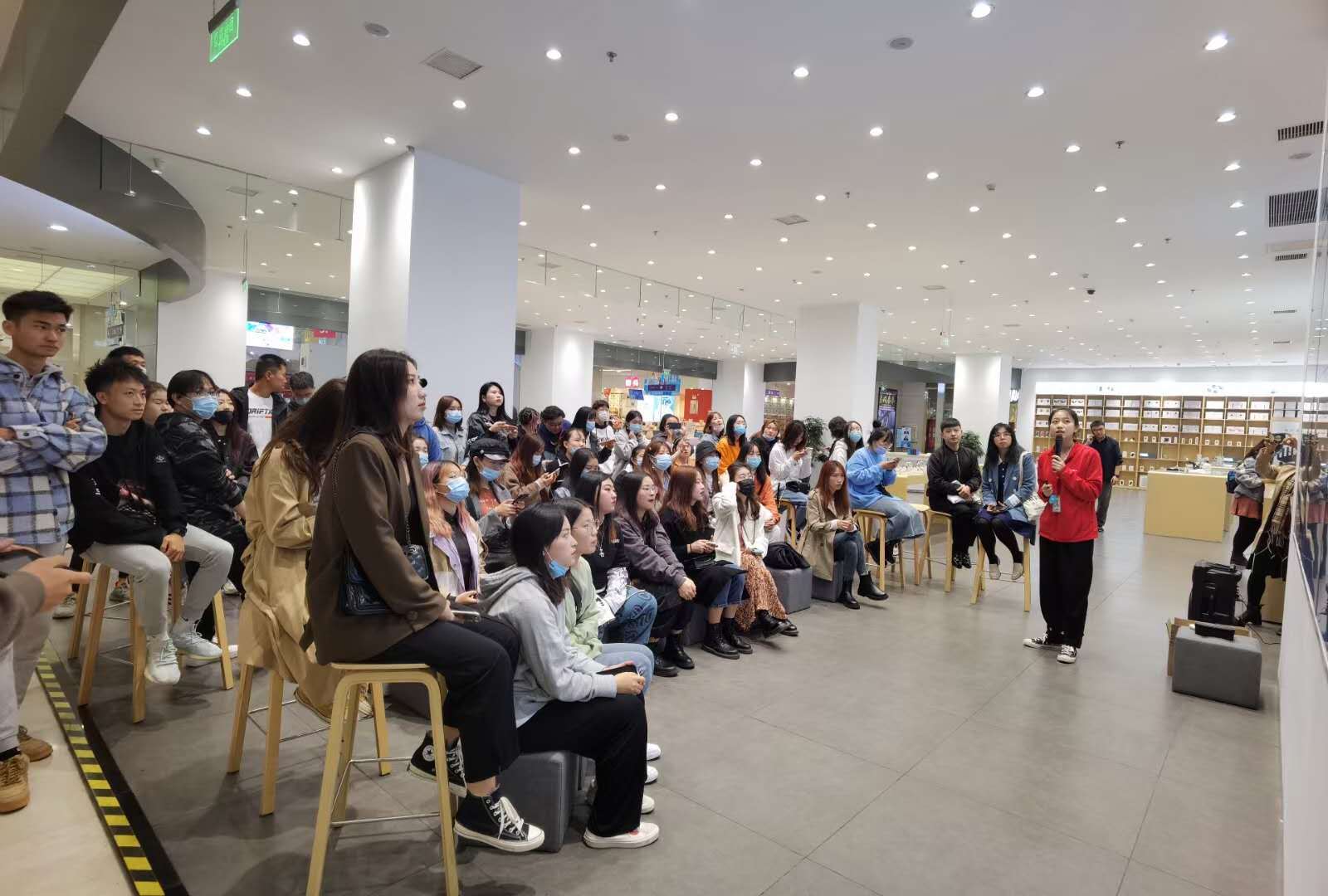 消息资讯|在华为体验店 感受未来智慧家居新理念