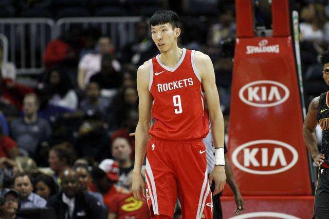 周琦辟谣评论詹姆斯，评价周琦在nba？