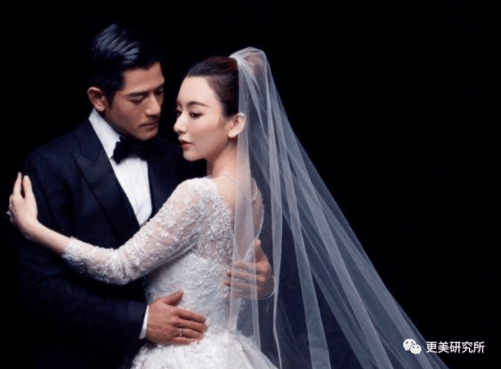 任天王|隐忍10年两任天王嫂杠上热搜！各自成家这么久，怎么还在较劲