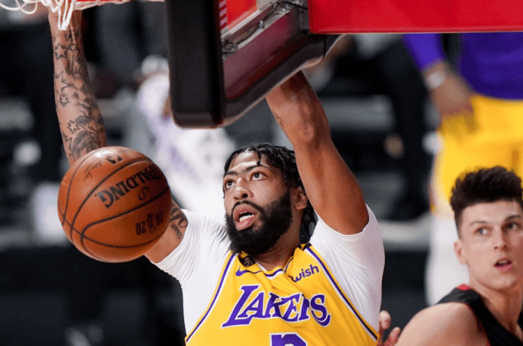 43+9+4！NBA历史第一，刚加入湖人就夺冠，你将携手老詹创造历史